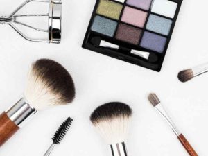 Make-up: tutto sull'acqua micellare