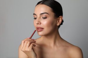 La tecnica di Jasmijn Buijs per creare l’overline labbra perfetto